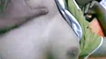 Zadrot fucks วีดีโอ โป็ Alia ผู้ยั่วยุให้เขามีเพศสัมพันธ์