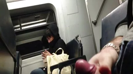 Wanker ดู คลิป วีดีโอ โป๊ จัดรุมเย็ดให้สาวๆ