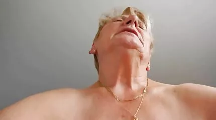 ผู้ใหญ่ titfucked วิดีโอ โป๊ะ