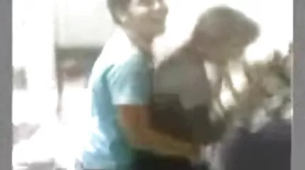 Evelyn Stone fucks วิดีโอ หี กับเพื่อนก่อนถ่ายทำ