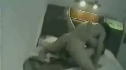 โมเดลยอดนิยม วิดีโอ หนัง โป้ fucks ในตูดกับแฟน